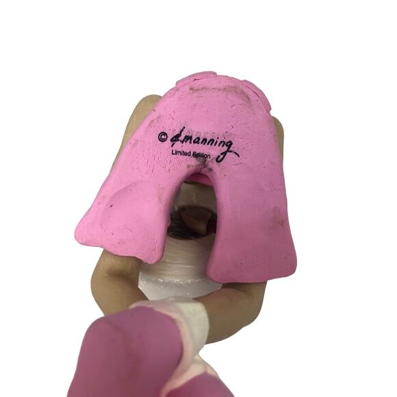 Old Lady Gardener  Diana Manning Figurine - Picture 6 of 6